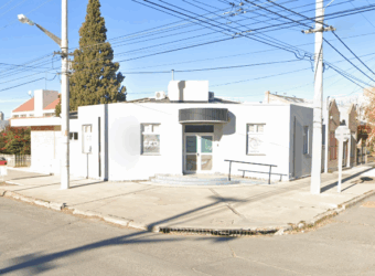 Soberanía Nacional esquina A.P. Bell