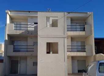 Gobernador Lezama 2285