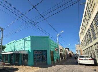 España esquina Pasaje Salta
